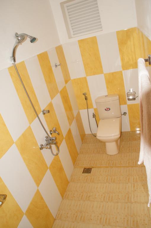 Ritas Hotel Hikkaduwa Habitación foto